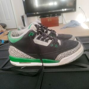 Air Jordan 3 Retro Pine Green!